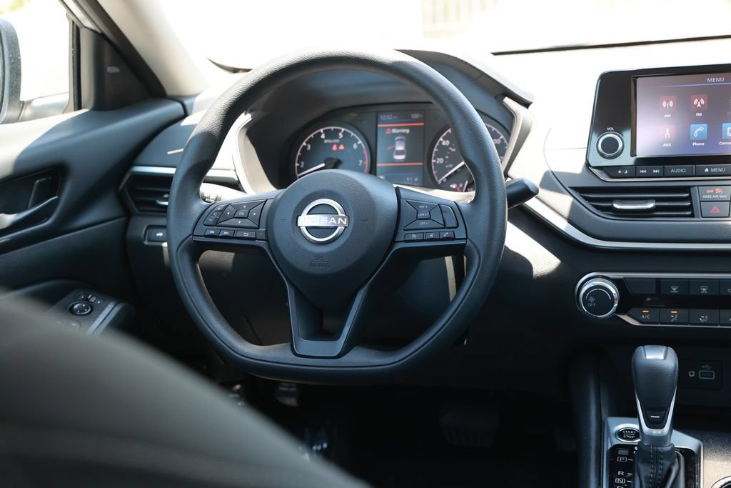 Used 2023 Nissan Altima 2.5 S FWD image 27
