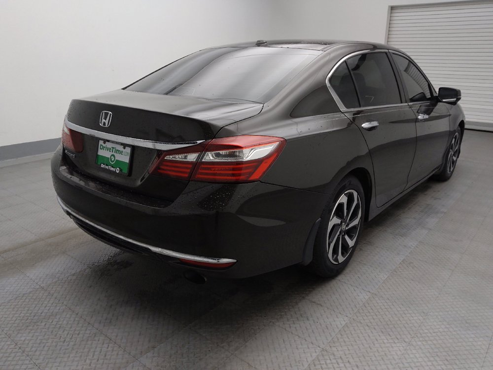 Used 2017 Honda Accord EX image 9