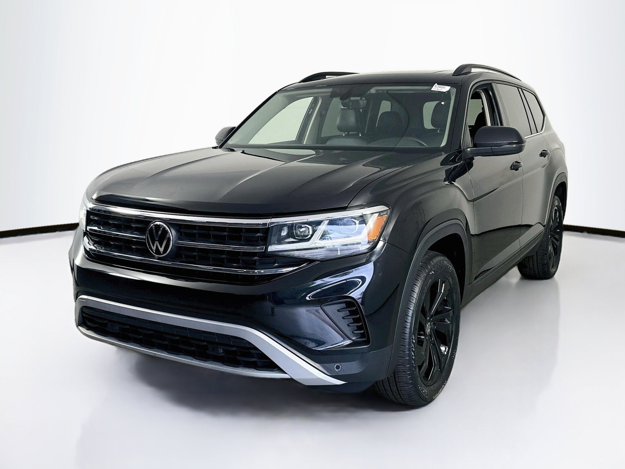 Used 2022 Volkswagen Atlas SE FWD image 1