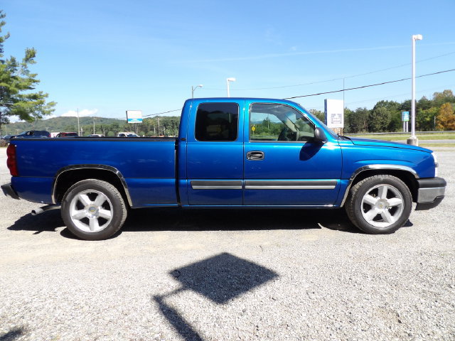 Used 2003 Chevrolet Silverado 1500 LS RWD image 6