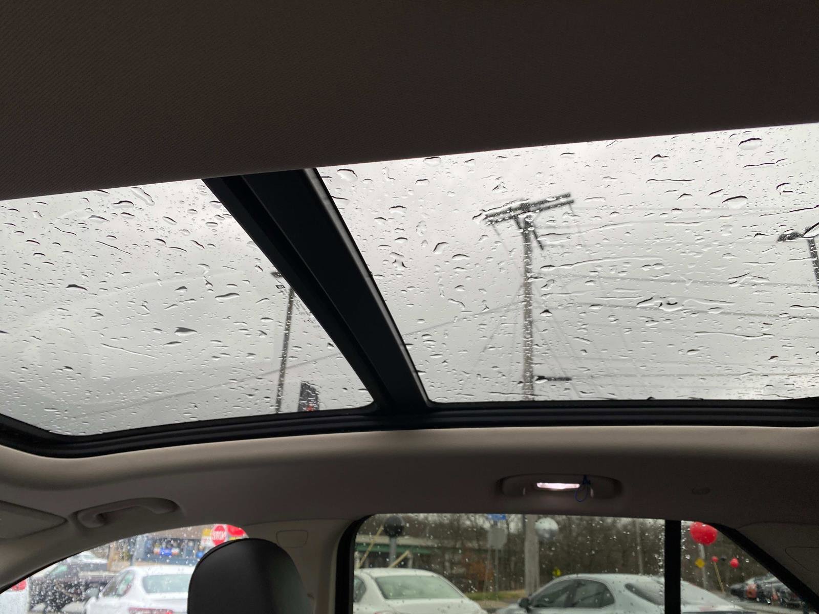 Used 2021 Buick Envision Essence image 10