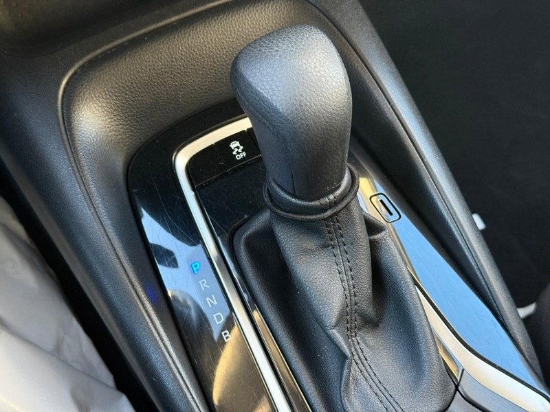 Used 2024 Toyota Corolla LE image 25