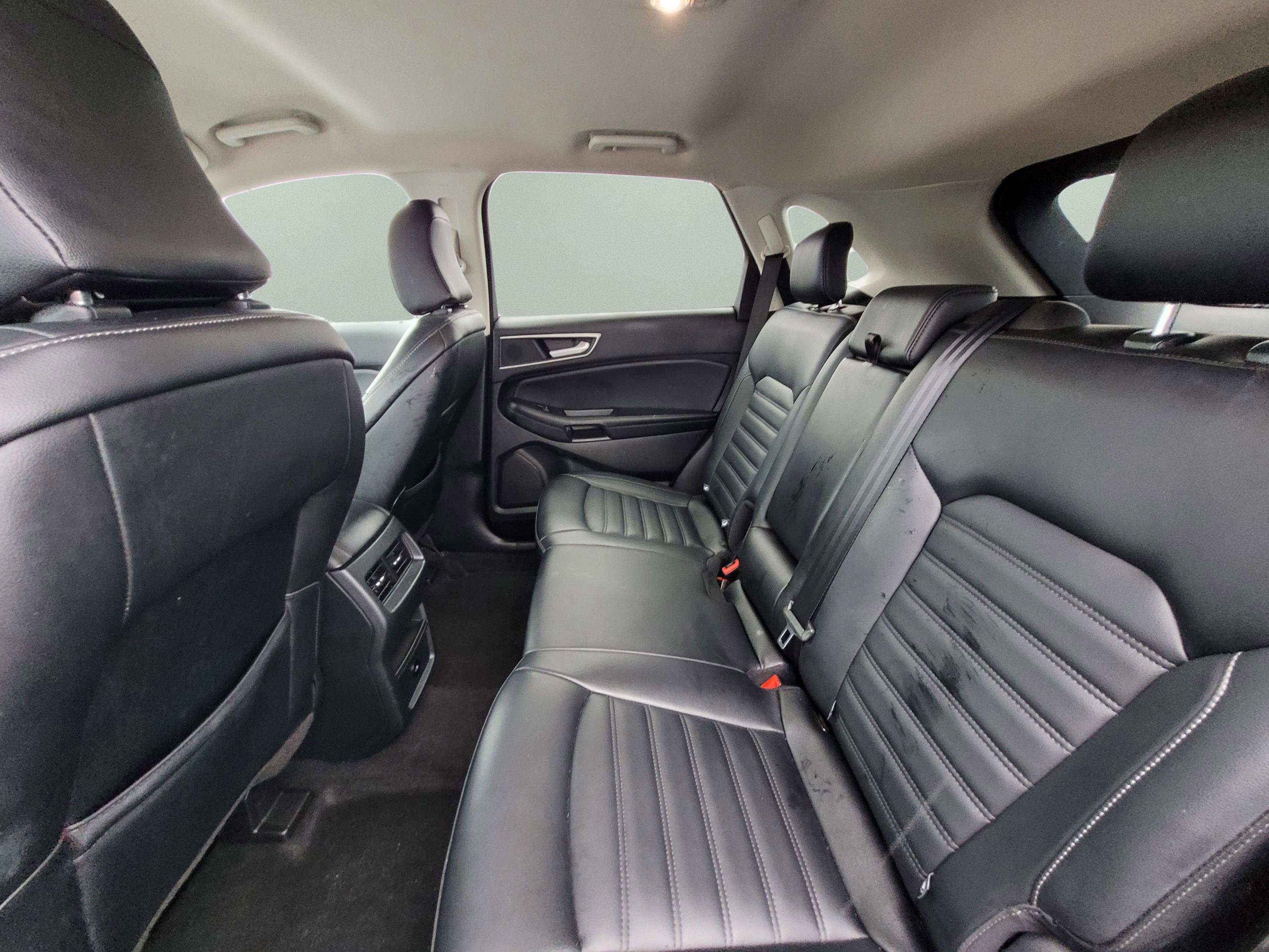 Used 2024 Ford Edge SEL image 16