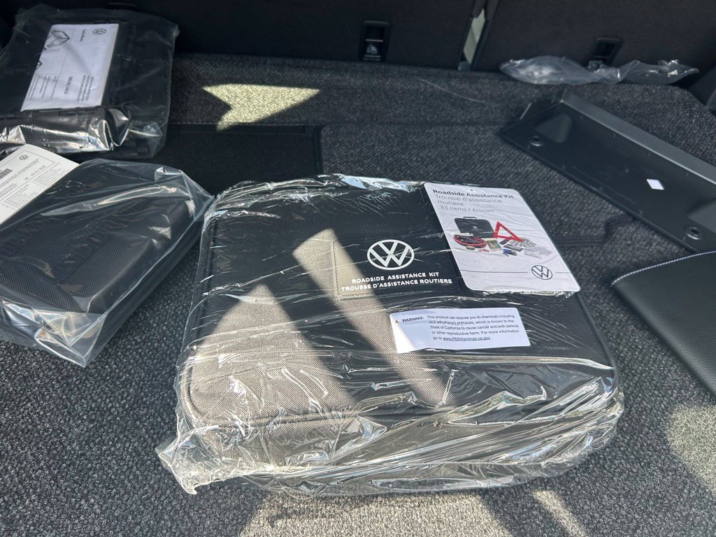 New 2026 Volkswagen Atlas Cross Sport SEL Premium R-Line AWD/4WD image 47