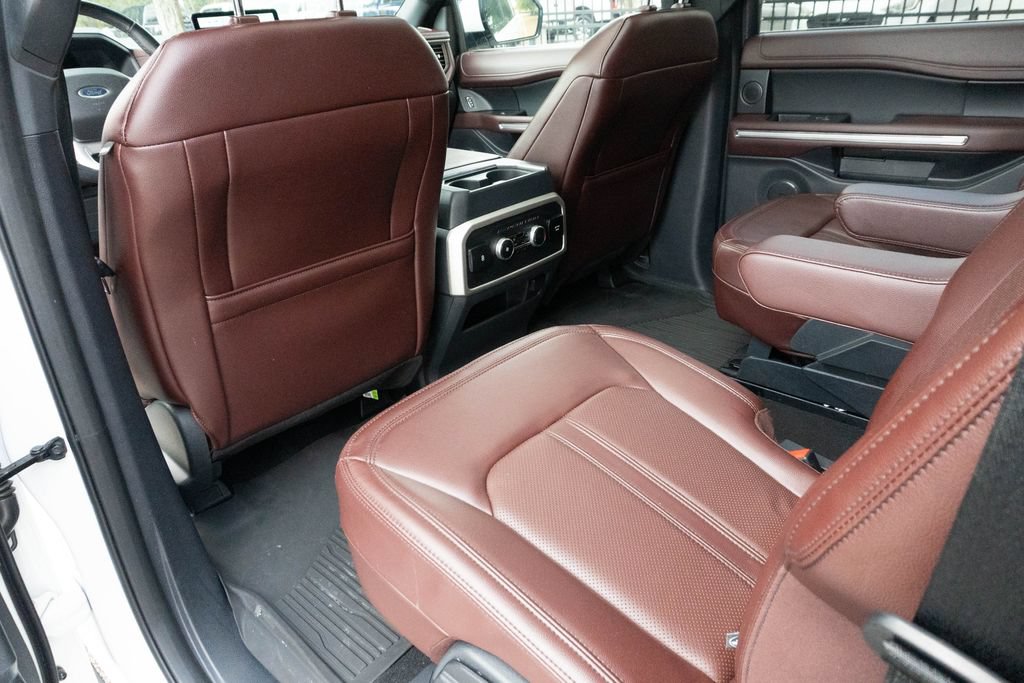 Used 2024 Ford Expedition Max Limited AWD/4WD image 24