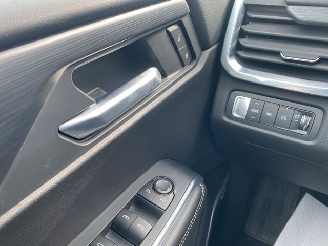 Used 2025 GMC Acadia Elevation w/ Elevation Premium Package image 17