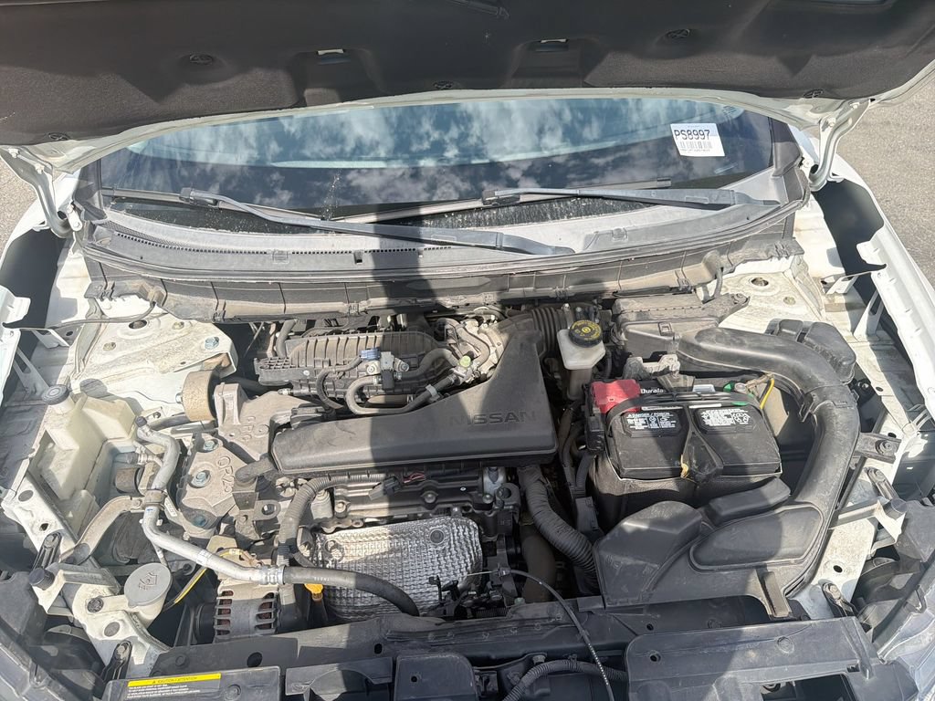 Used 2016 Nissan Rogue SV FWD image 17