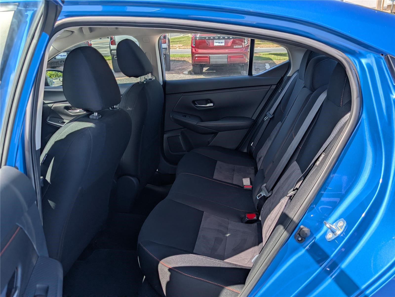 Used 2025 Nissan Sentra SR FWD image 14