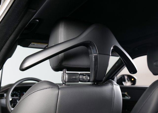 New 2026 Land Rover Range Rover Velar Dynamic SE image 23