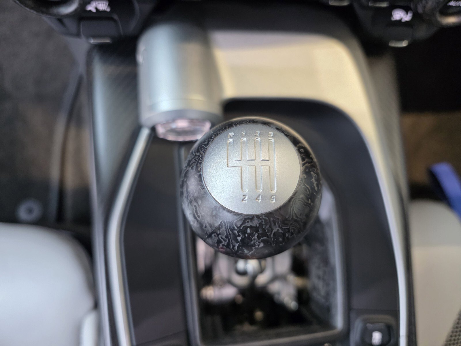 Used 2024 Aston Martin Valour Coupe image 14