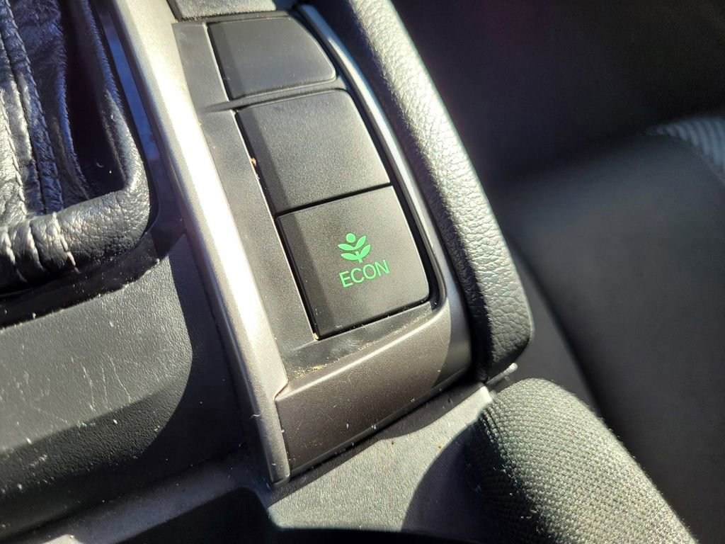 Used 2019 Honda Civic Sport image 17