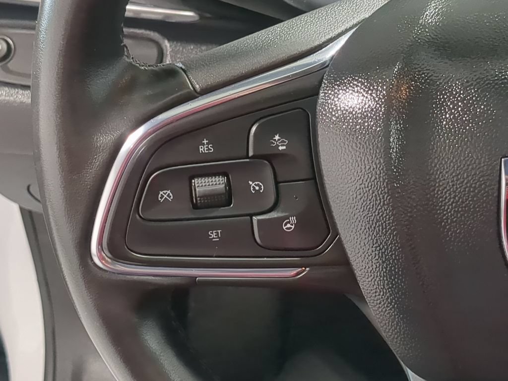 Used 2025 Buick Envista Sport Touring w/ Convenience I Package FWD image 29