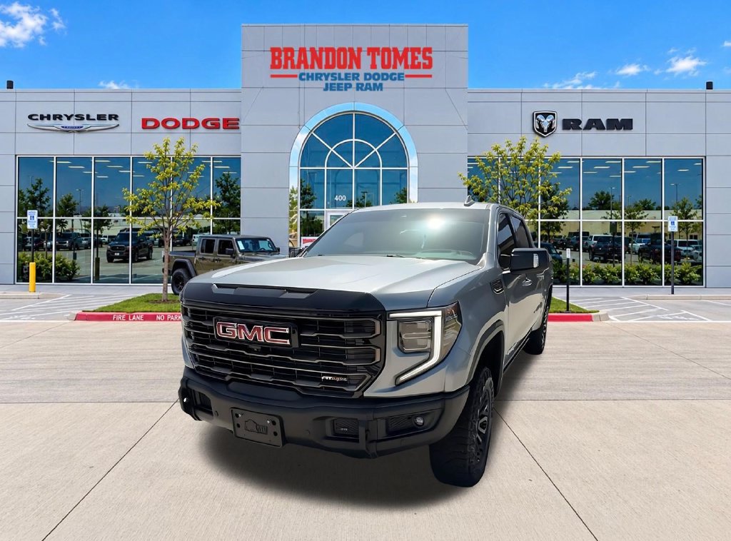 Used 2023 GMC Sierra 1500 AT4X AWD/4WD image 4