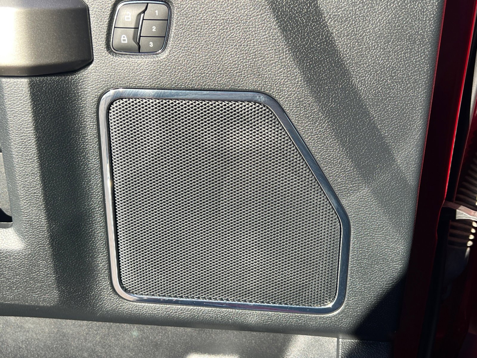 Certified 2020 Ford F150 Lariat image 27