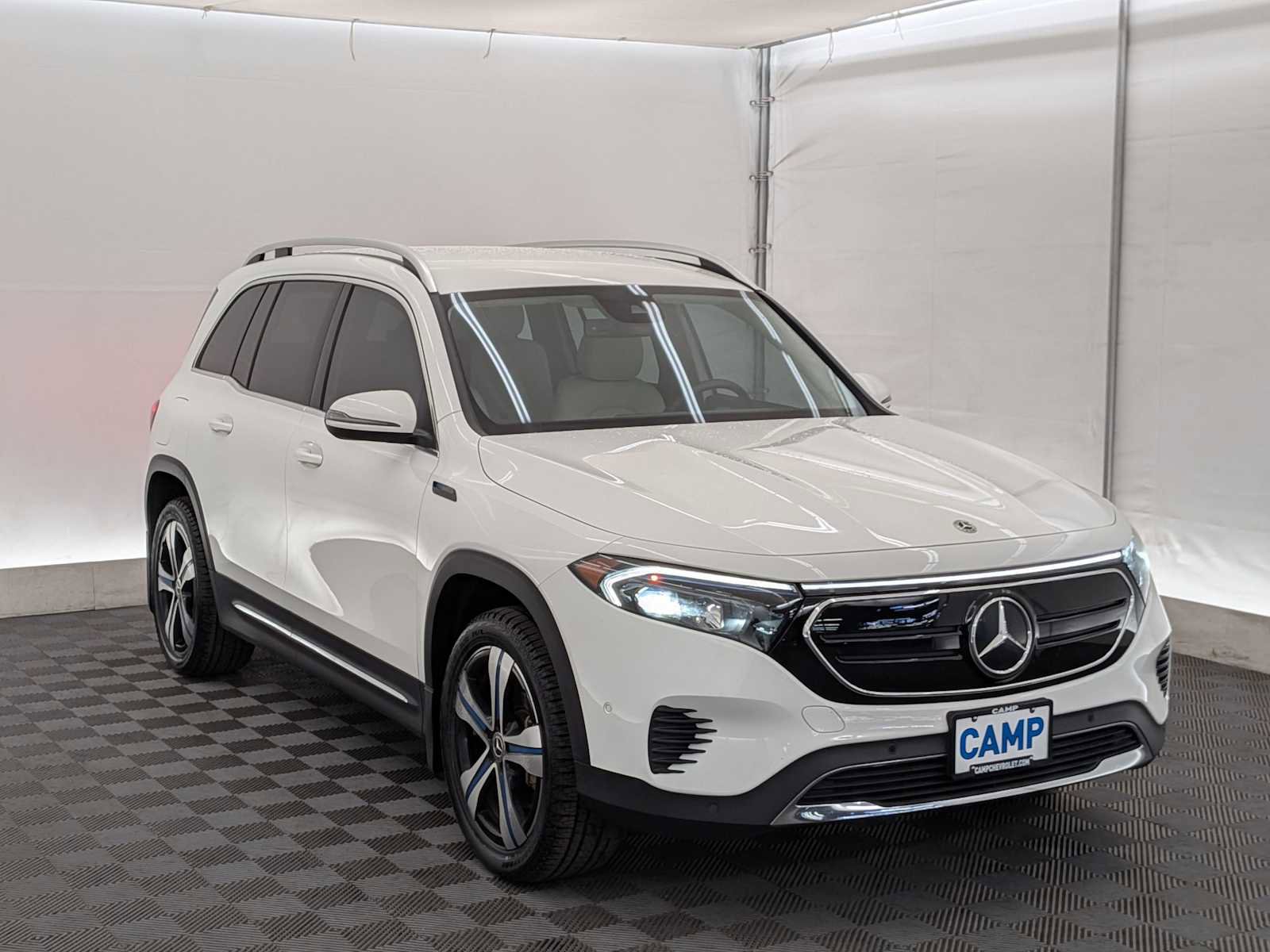 Used 2022 Mercedes-Benz EQB 300 4MATIC image 8