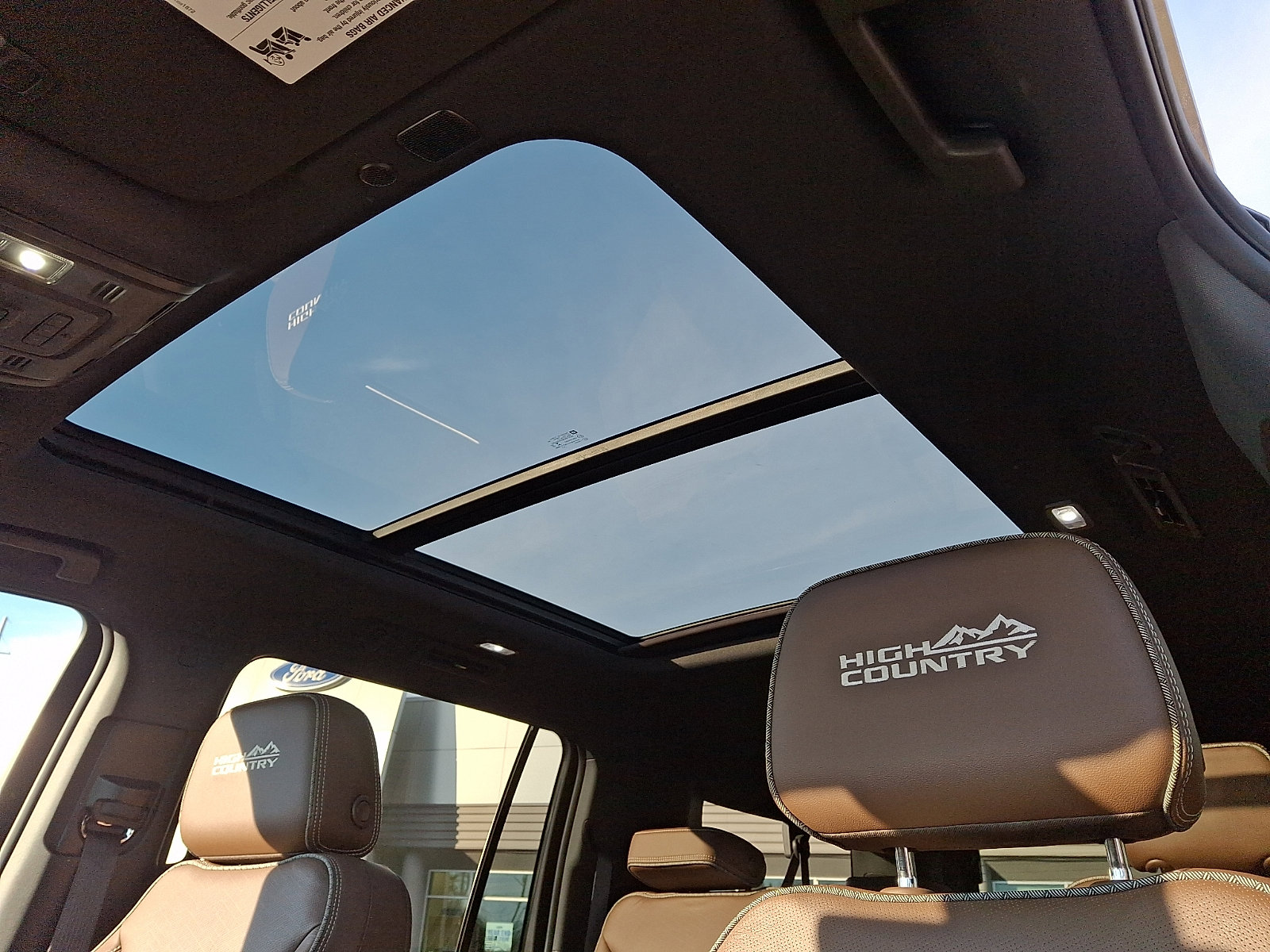 Used 2021 Chevrolet Suburban High Country image 21