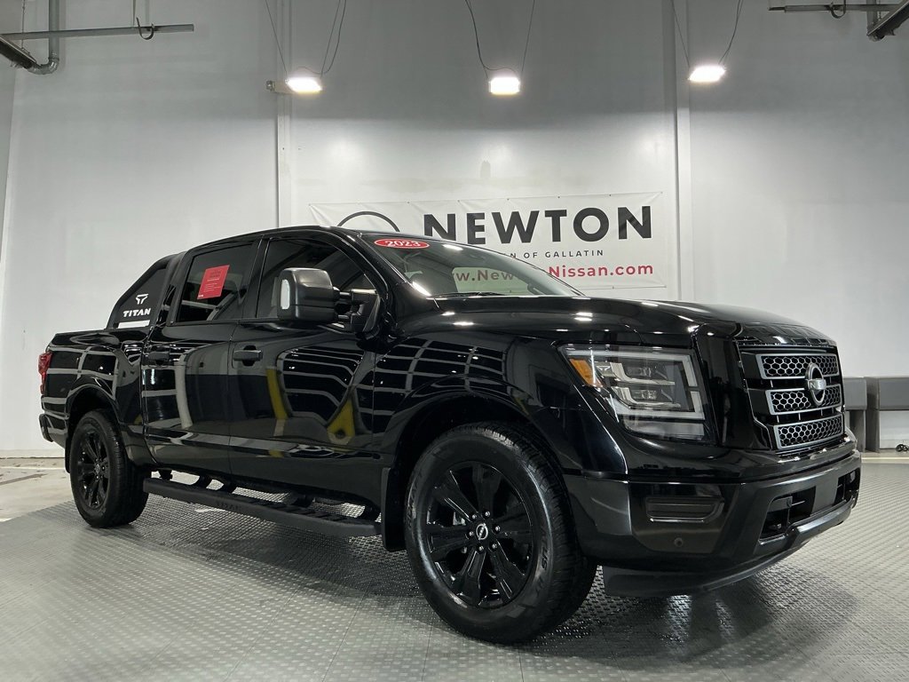 Used 2023 Nissan Titan SV w/ SV Convenience Package image 45