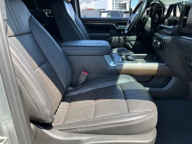 Used 2024 Chevrolet Silverado 3500 High Country w/ High Country Premium Package image 20