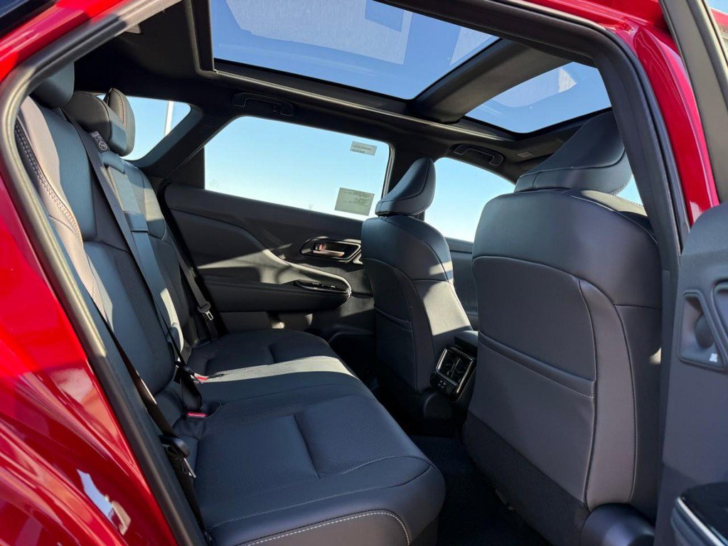 New 2025 Toyota Crown Signia Limited AWD (Natl) image 8