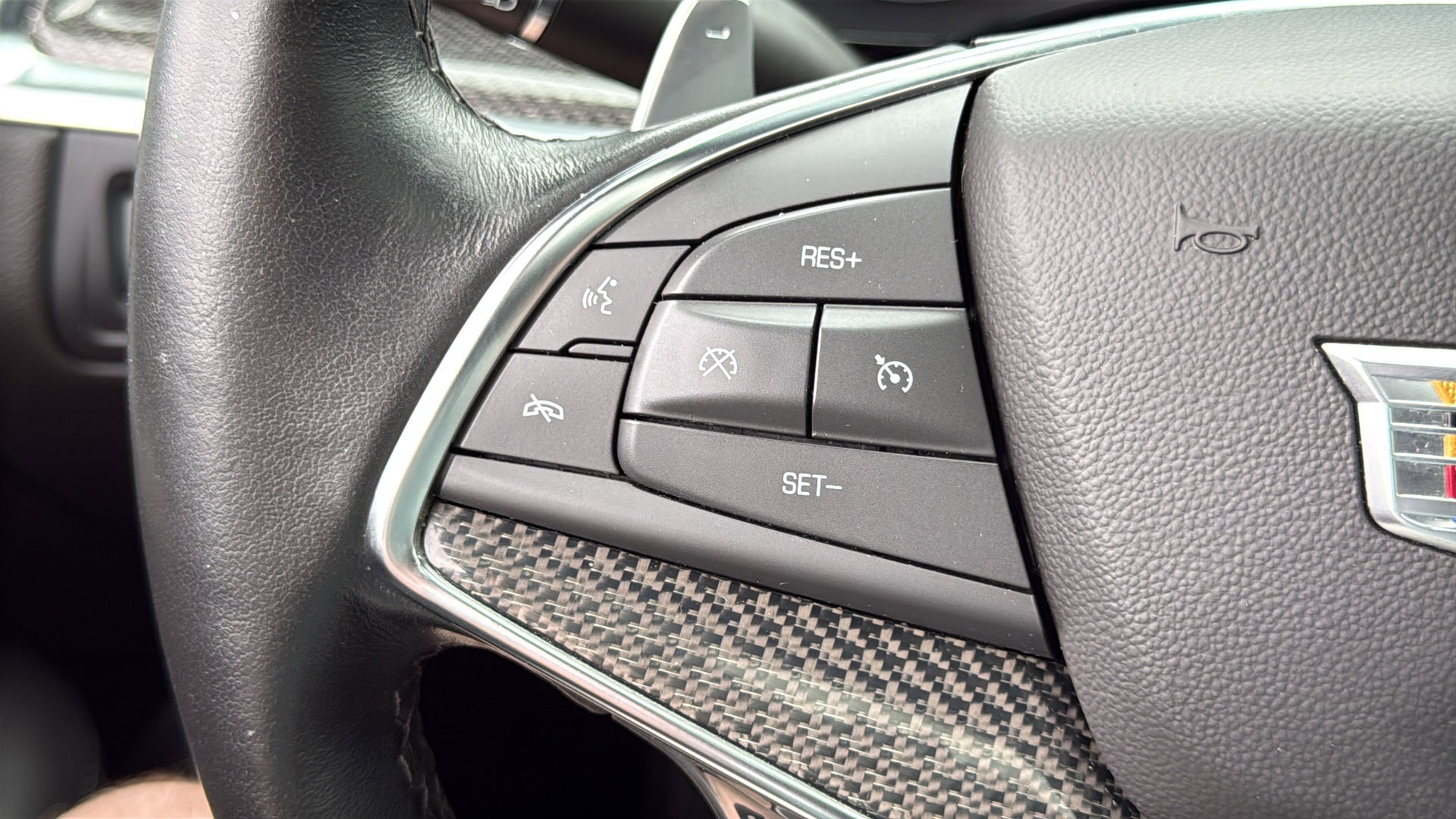 Certified 2024 Cadillac XT5 Sportv w/ Technology Package image 16