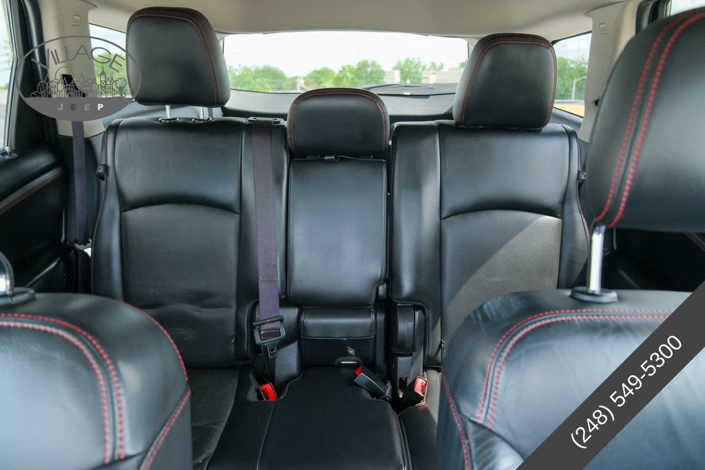 Used 2015 Dodge Journey R/T w/ Flexible Seating Group FWD image 21