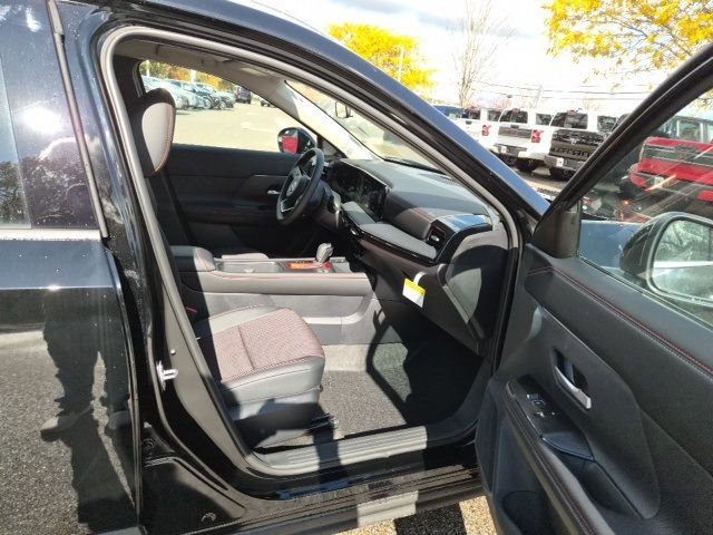 New 2026 Nissan Kicks SR w/ Cold Weather Package image 12