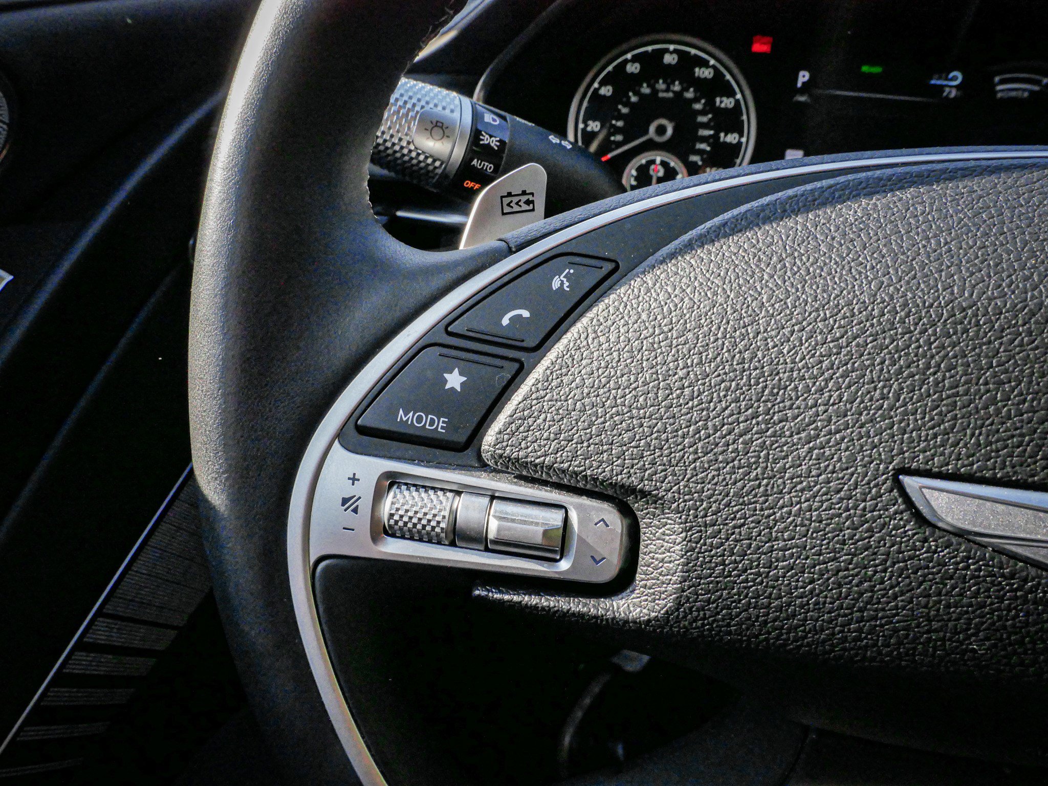 Used 2024 Genesis G80 image 17