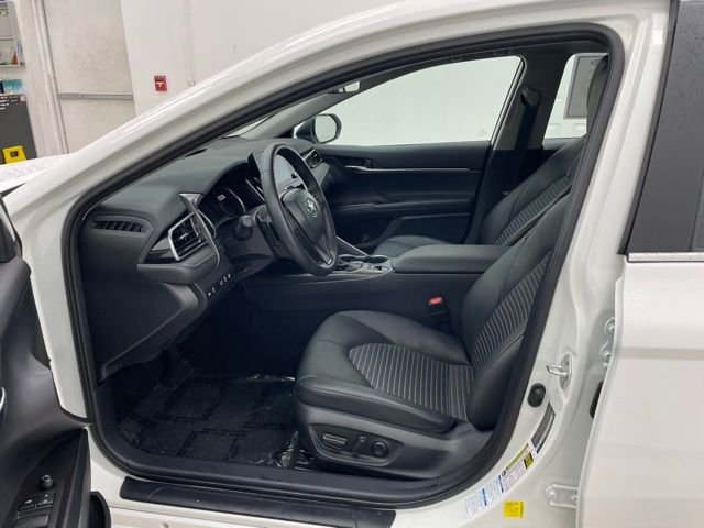 Used 2024 Toyota Camry SE w/ Cold Weather Package image 8