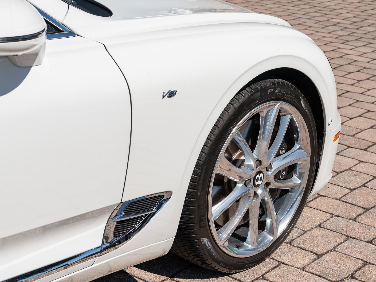 Used 2022 Bentley Continental GT image 11