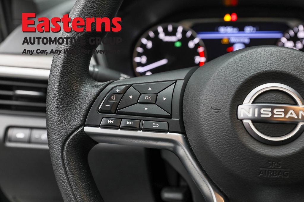 Used 2024 Nissan Altima 2.5 SV image 15