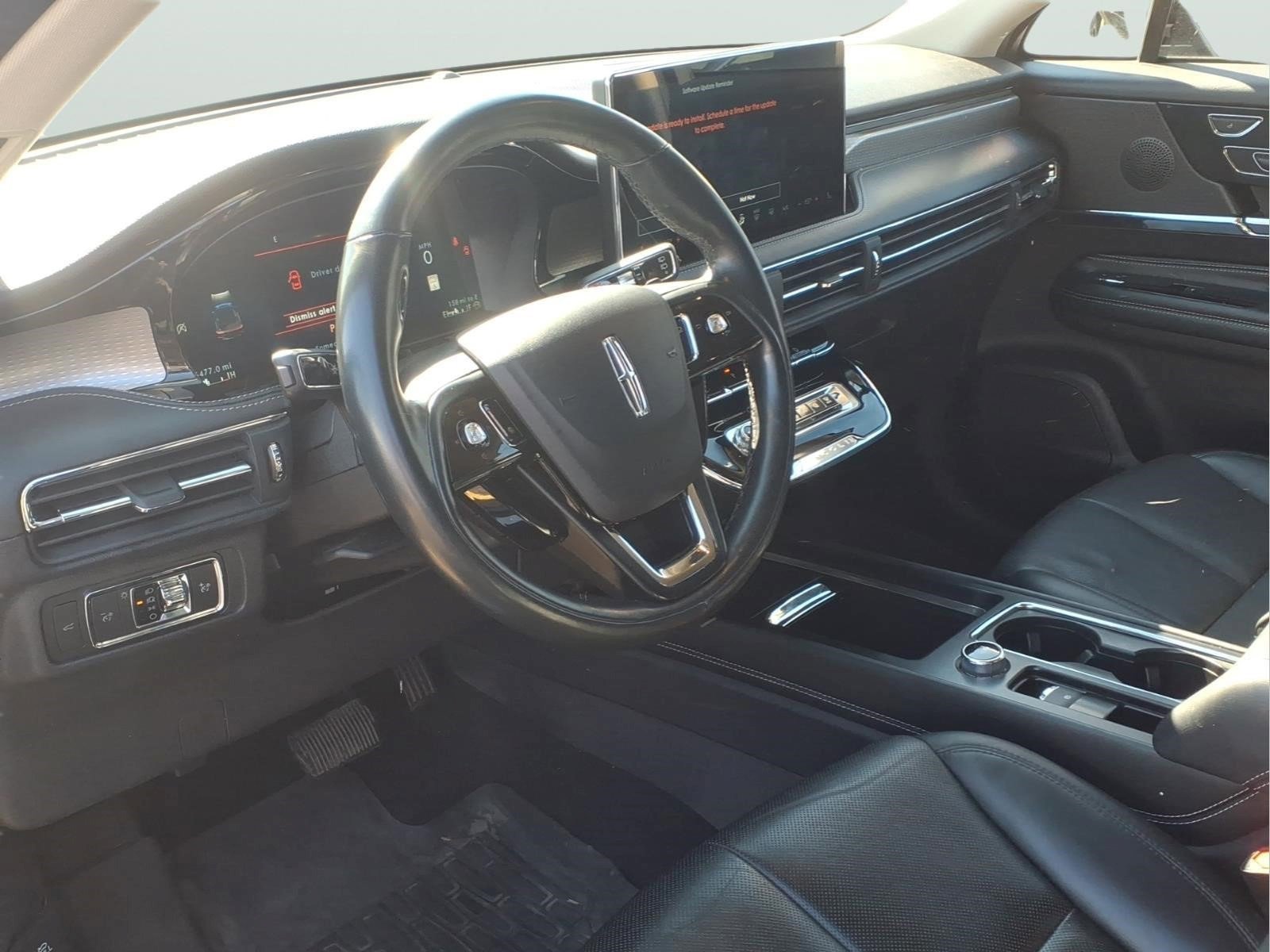 Used 2023 Lincoln Corsair Reserve w/ Jet Appearance Package AWD/4WD image 7