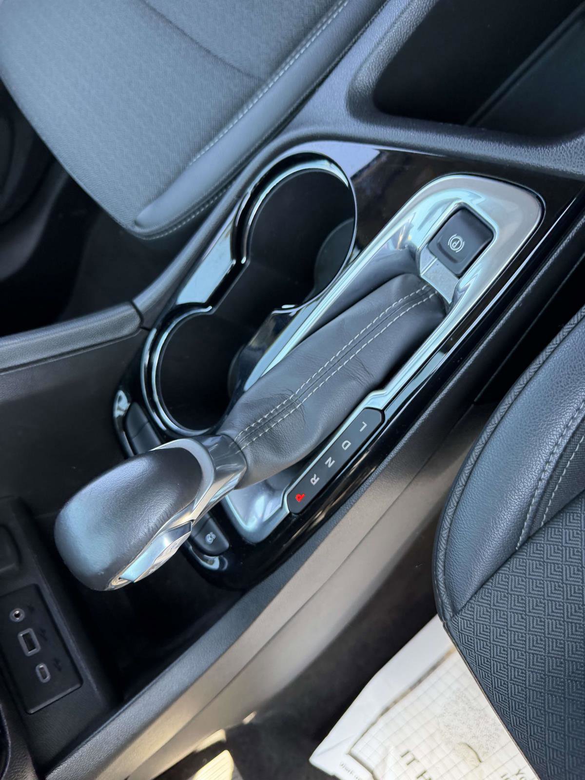 Used 2020 Buick Encore GX Select AWD/4WD image 18