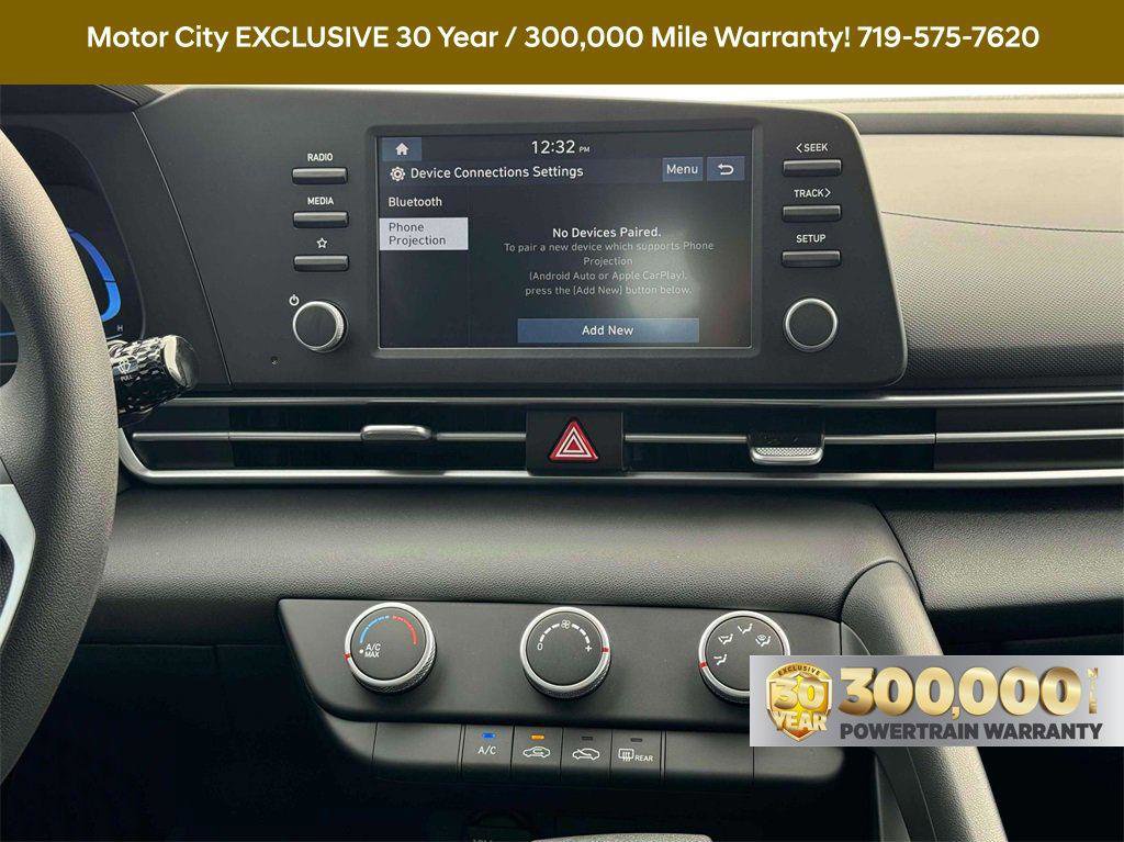 New 2025 Hyundai Elantra SE image 10