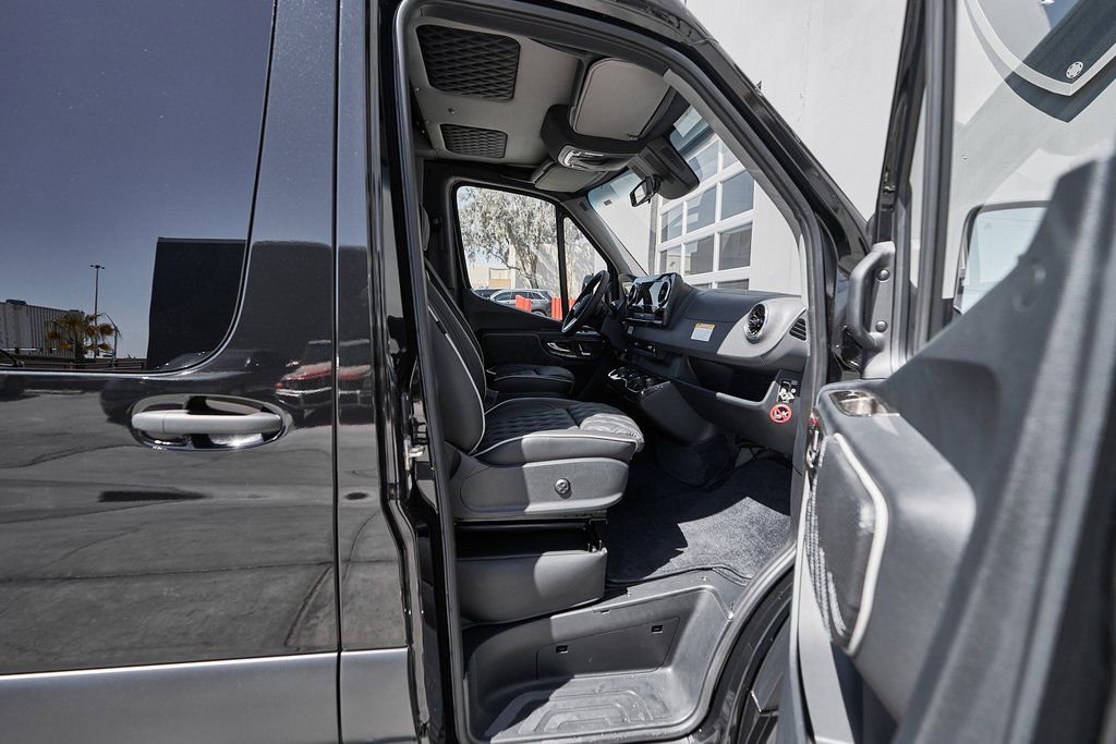 Used 2024 Mercedes-Benz Sprinter 3500 w/ Parking Package image 24