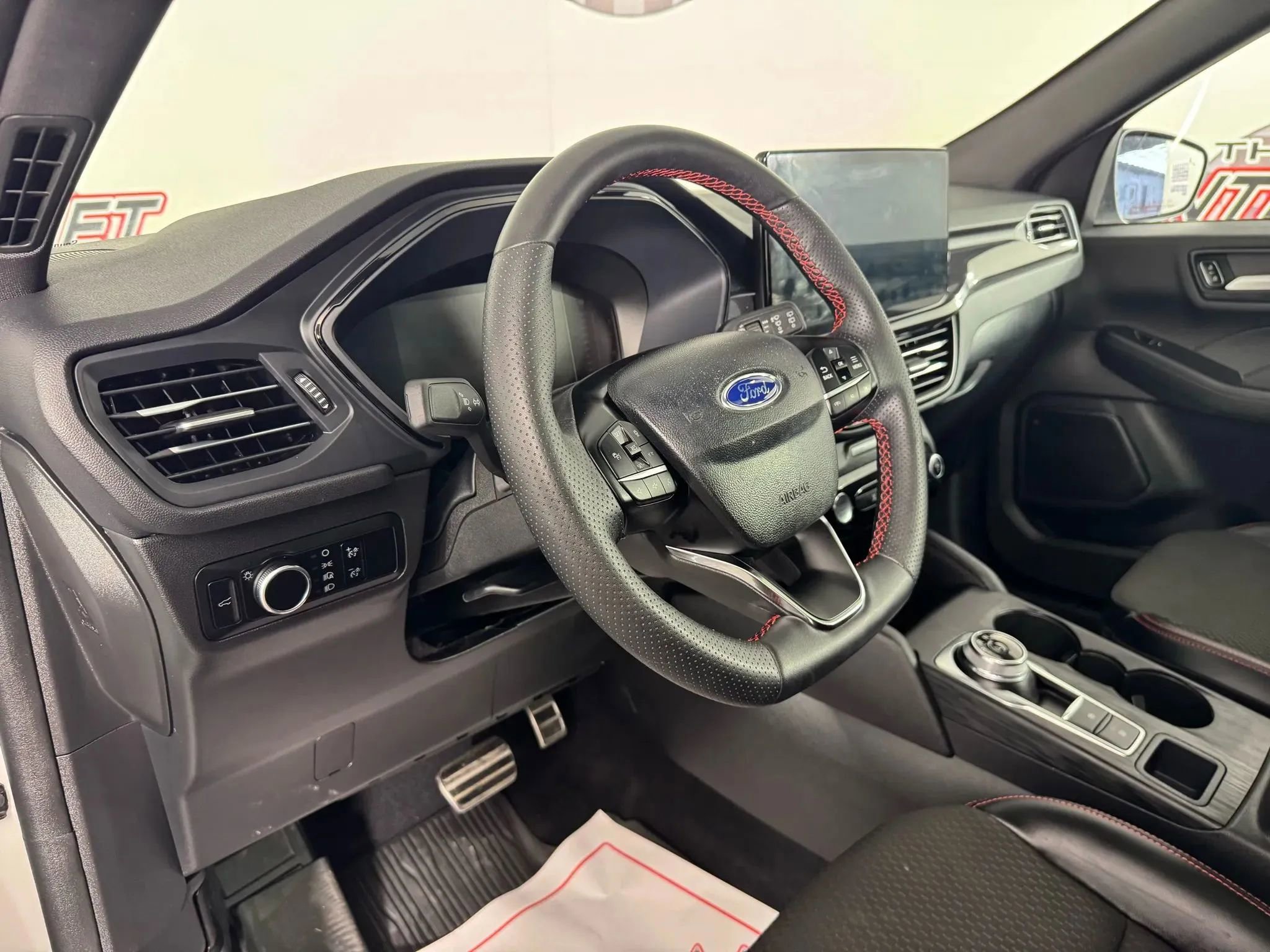 Used 2023 Ford Escape ST-Line w/ Tech Pack #1 image 10