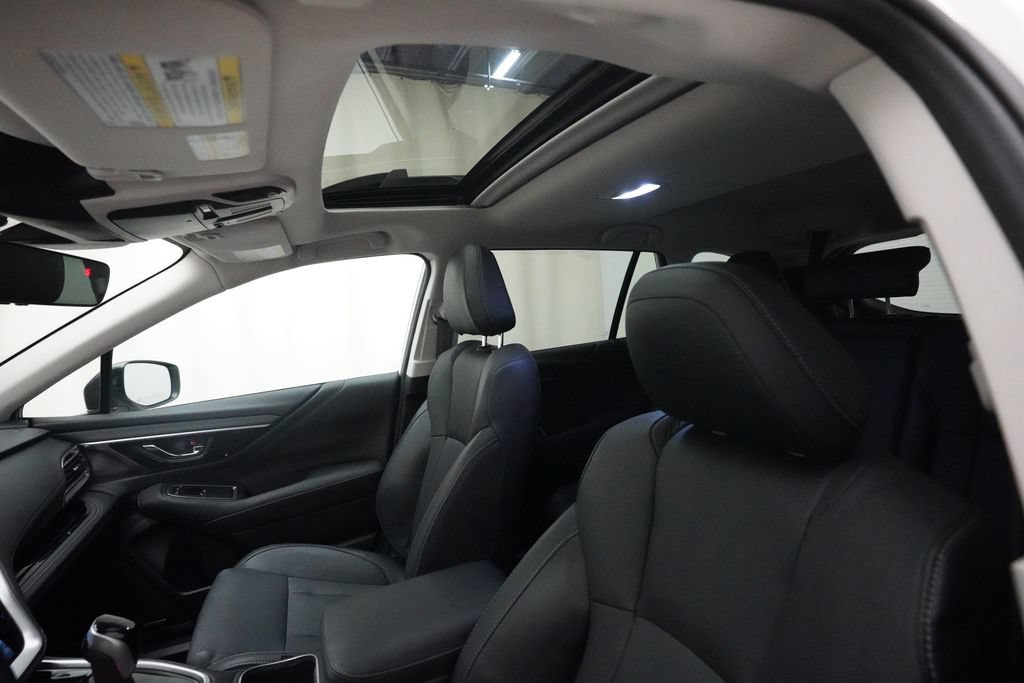 Used 2023 Subaru Outback Limited AWD/4WD image 33