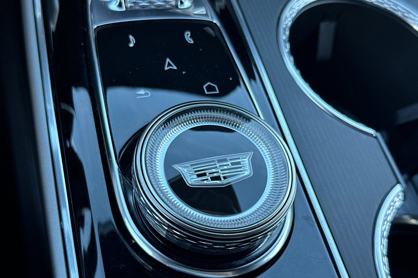 Certified 2024 Cadillac Lyriq Sport image 31