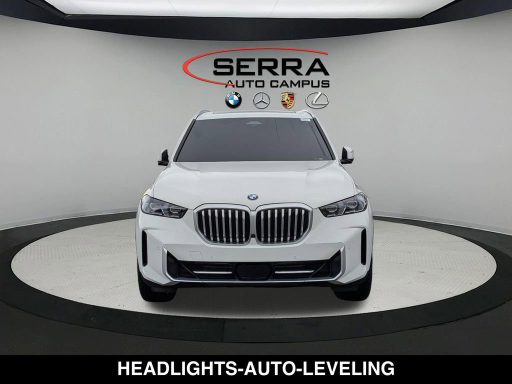 Certified 2025 BMW X5 xDrive40i w/ Parking Assistance Package AWD/4WD image 17