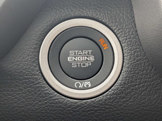New 2026 RAM 3500 Big Horn AWD/4WD image 32