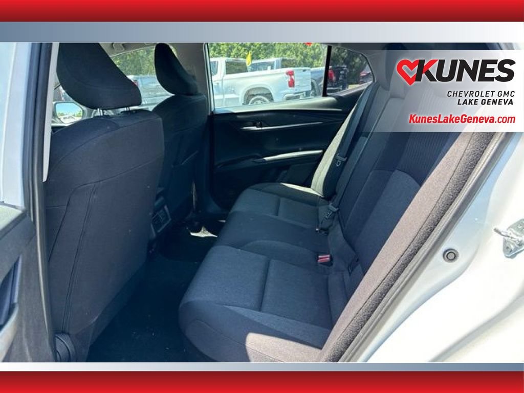 Used 2025 Toyota Camry LE FWD image 13