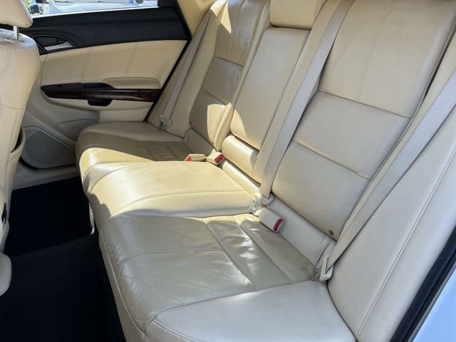 Used 2011 Honda Crosstour EX-L image 25