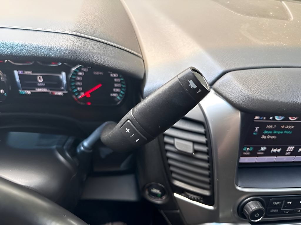 Used 2018 Chevrolet Suburban Premier AWD/4WD image 22