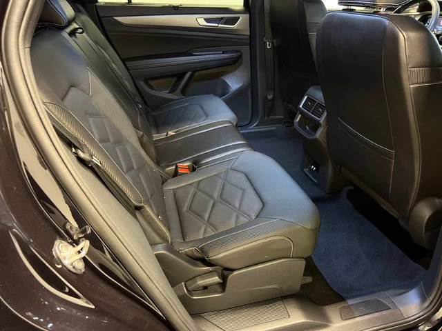 Certified 2024 Volkswagen Atlas Cross Sport SE FWD image 13