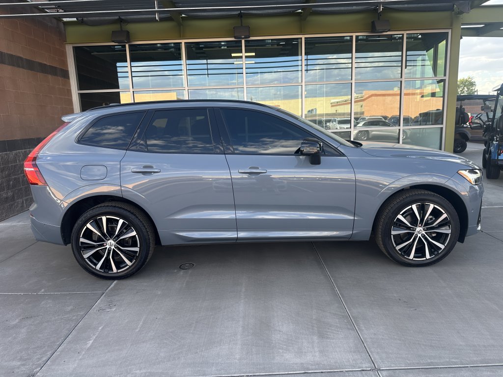 Used 2023 Volvo XC60 B5 Plus w/ Climate Package AWD/4WD image 7