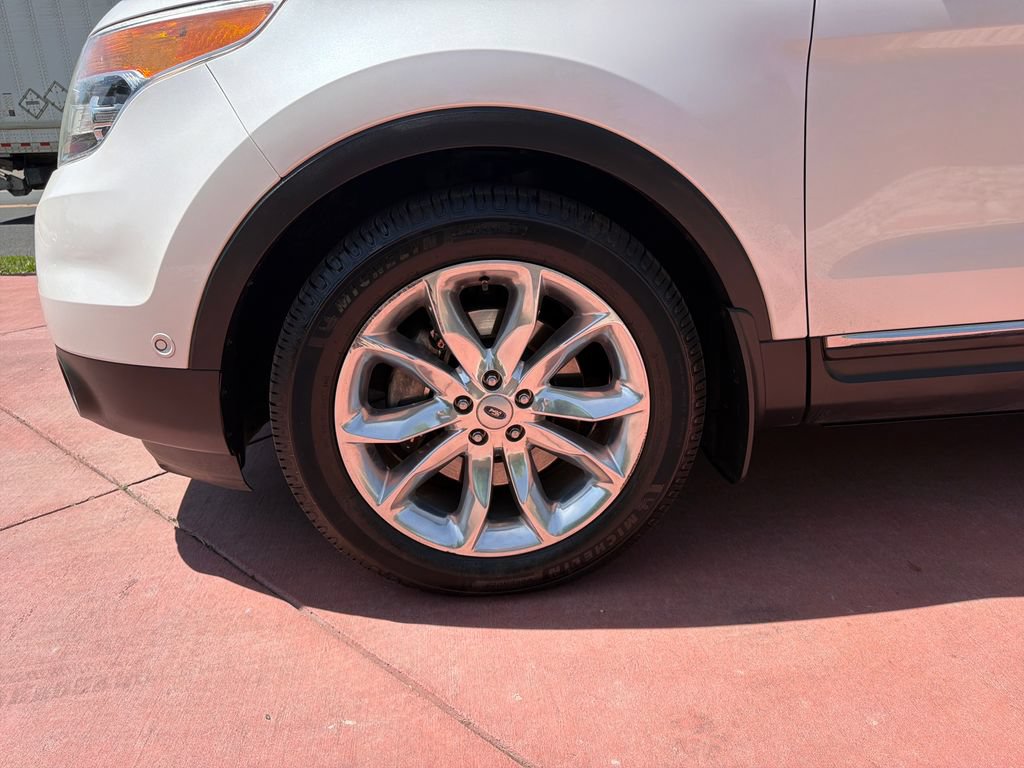 Used 2013 Ford Explorer Limited AWD/4WD image 41