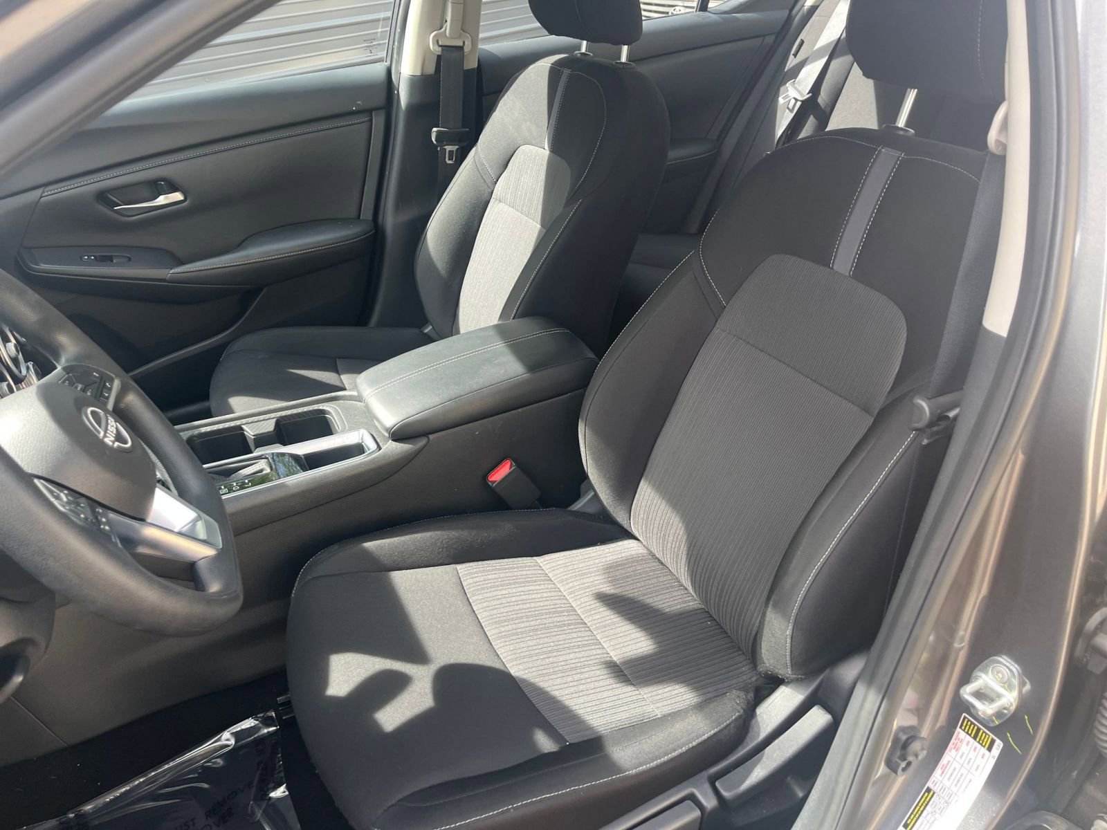 Used 2025 Nissan Sentra SV image 31