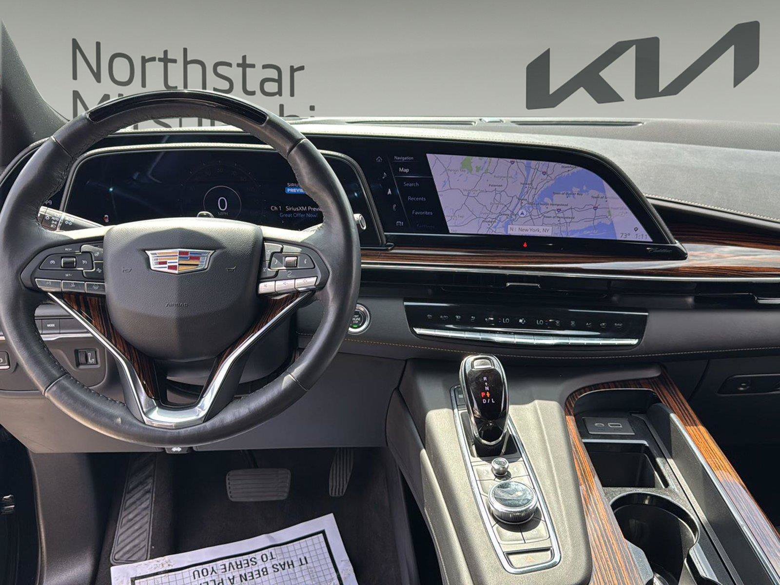 Used 2023 Cadillac Escalade ESV Premium Luxury AWD/4WD image 27
