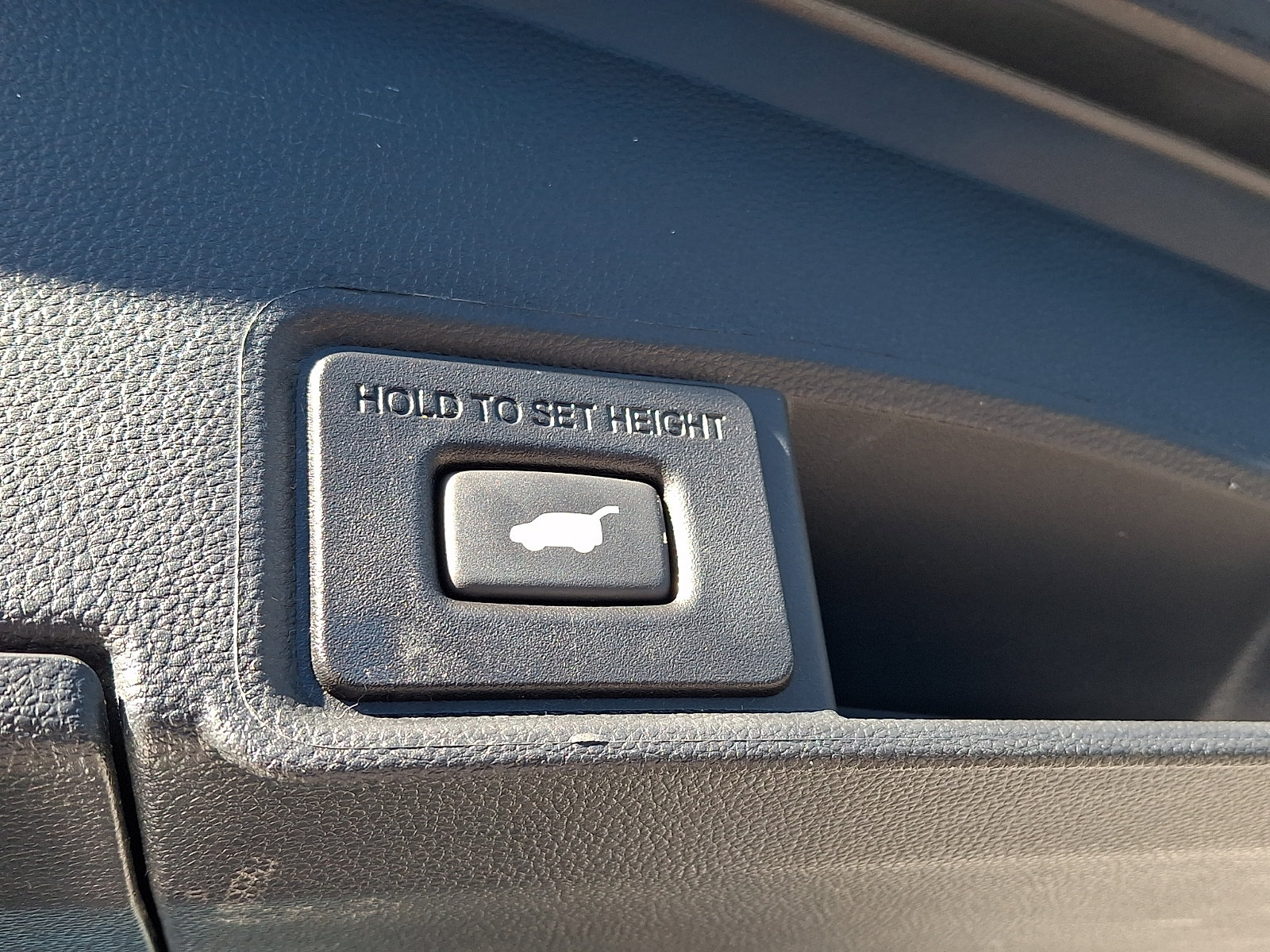 Used 2024 Acura RDX SH-AWD image 30