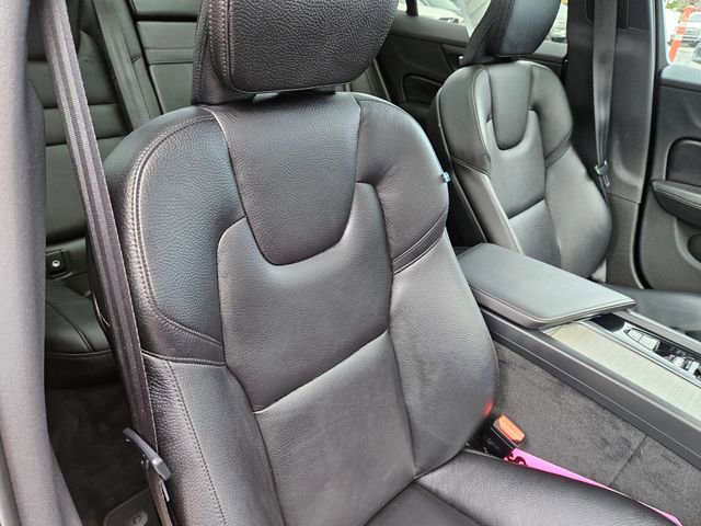 Used 2021 Volvo V60 T5 Cross Country w/ Advanced Package image 11