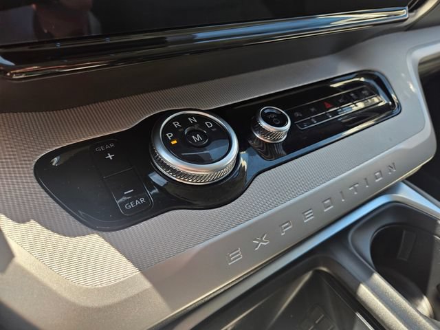 Certified 2025 Ford Expedition Active RWD image 24